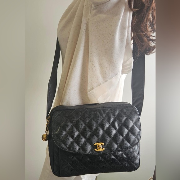 ‏Authentic CHANEL Caviar black leather Crossbody/Shoulder Bag - Picture 8 of 9